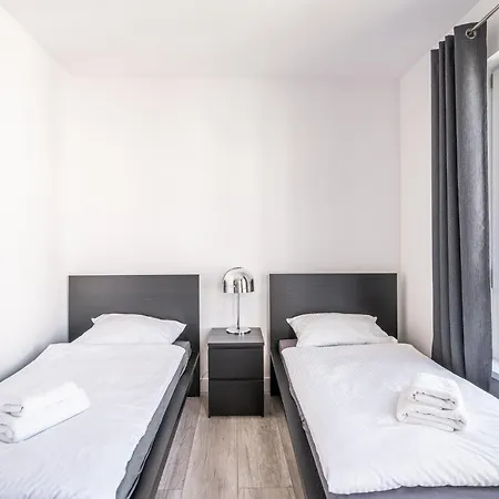 アパート Rentplanet - Na Grobli ヴロツワフ